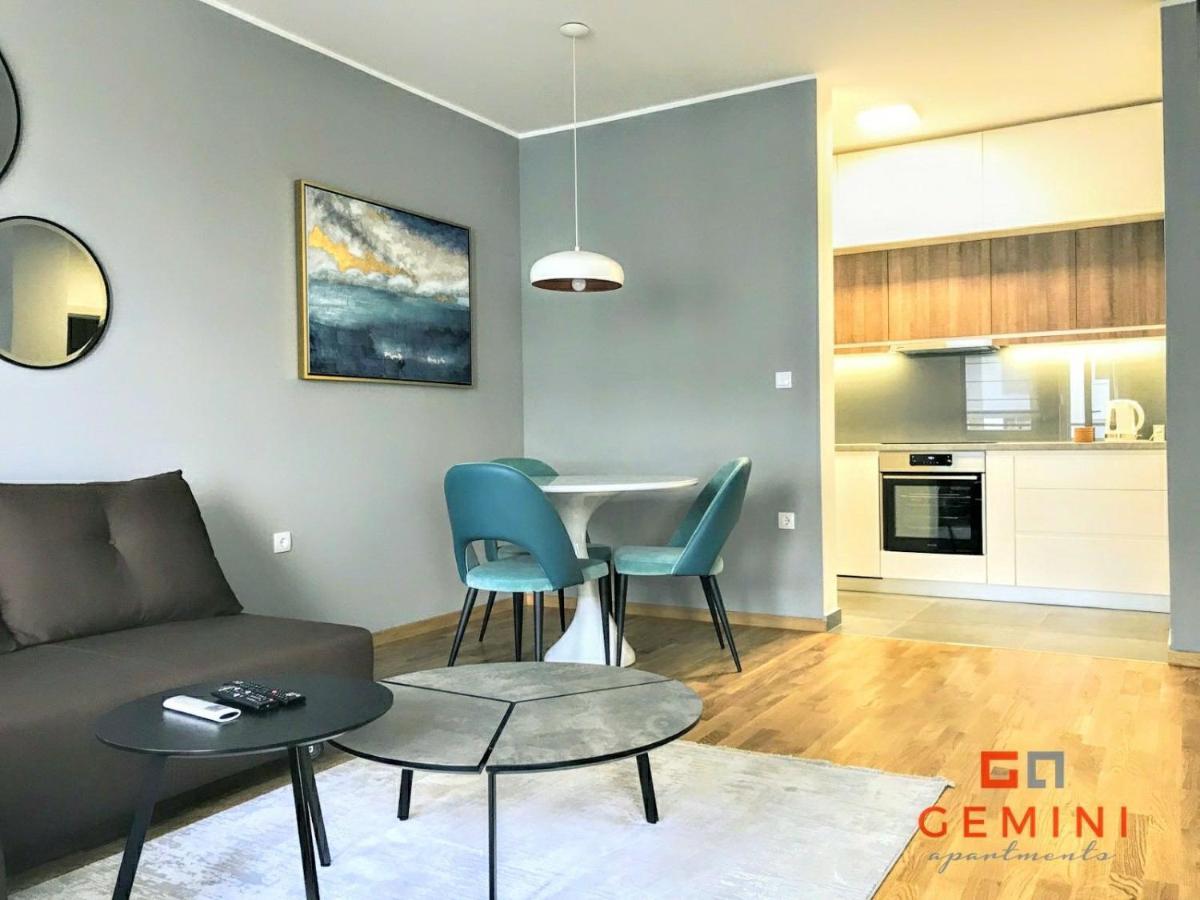 Gemini Apartment 3 - Modern Apartment With City View โนวีซาด ภายนอก รูปภาพ