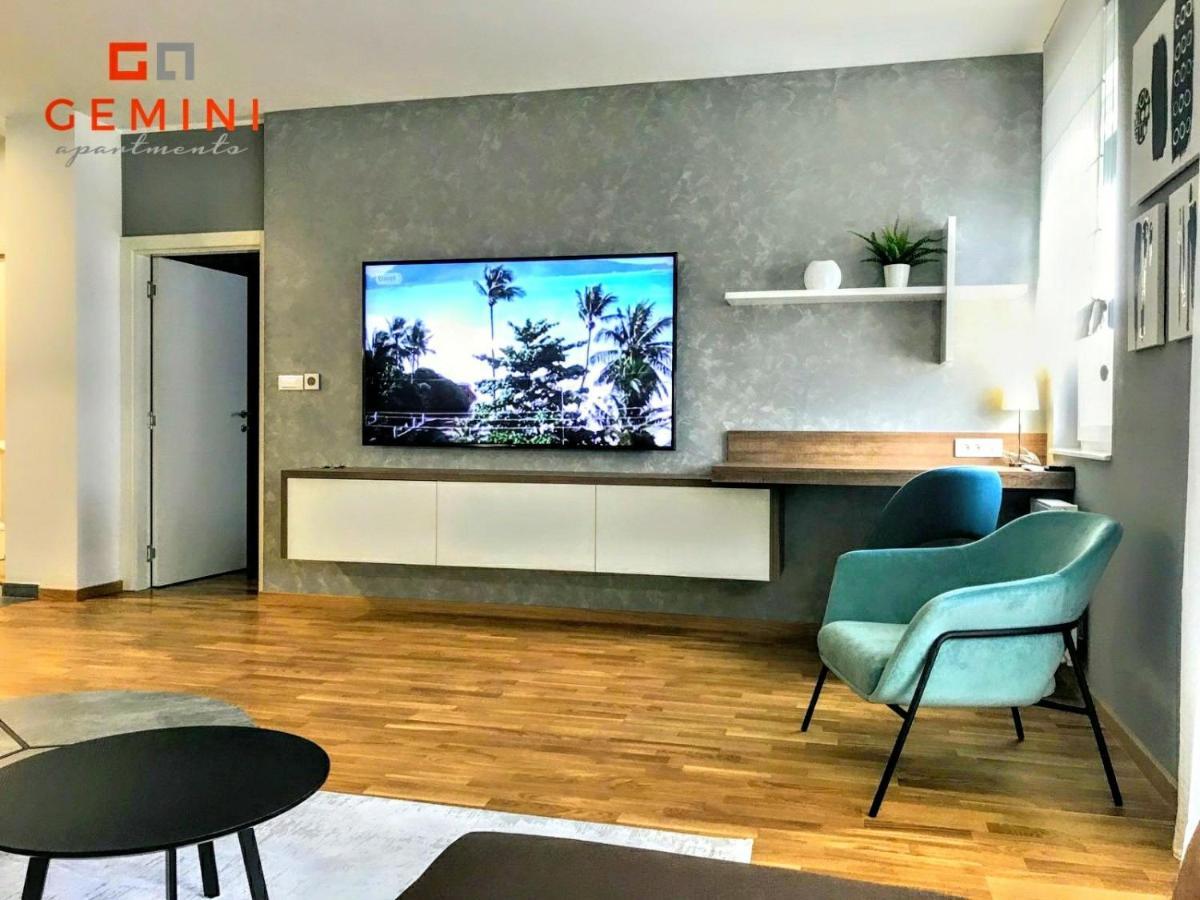 Gemini Apartment 3 - Modern Apartment With City View โนวีซาด ภายนอก รูปภาพ