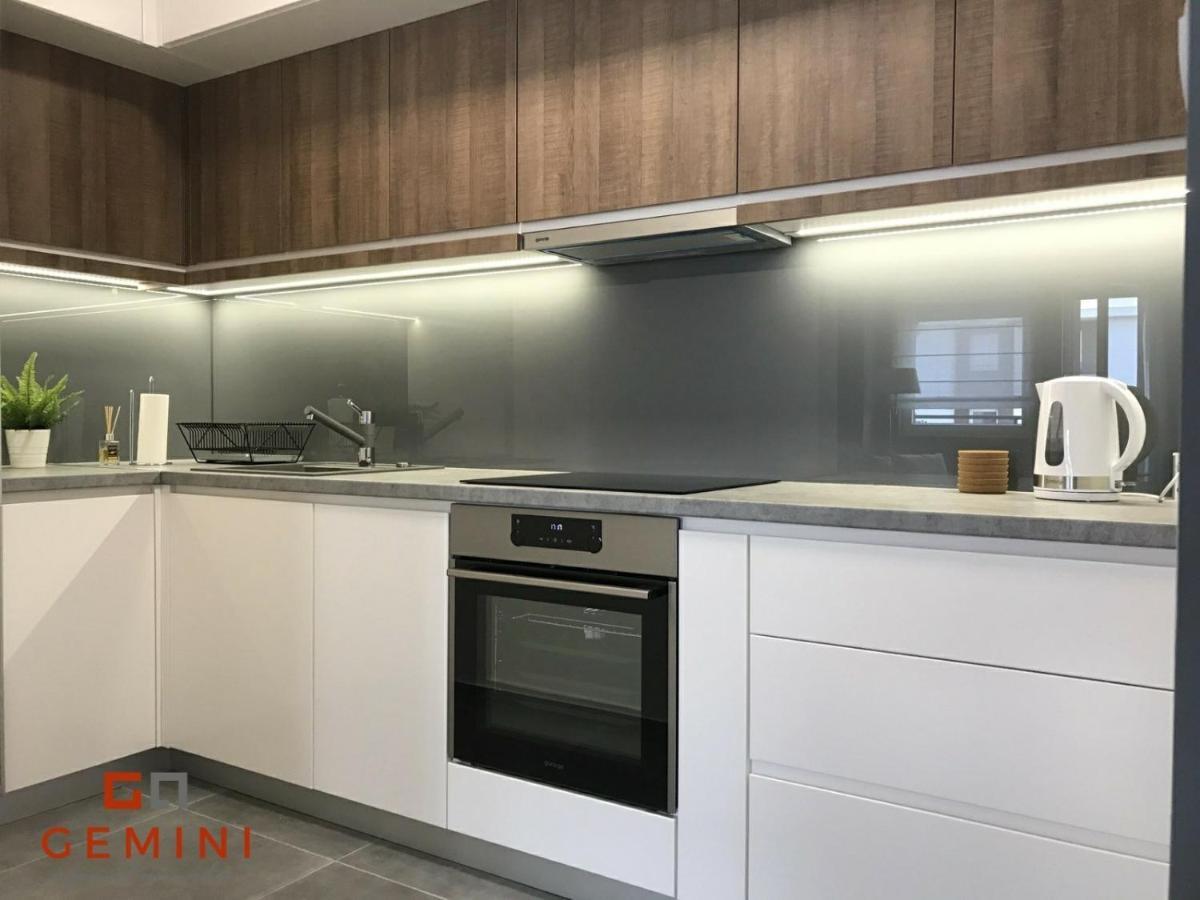Gemini Apartment 3 - Modern Apartment With City View โนวีซาด ภายนอก รูปภาพ